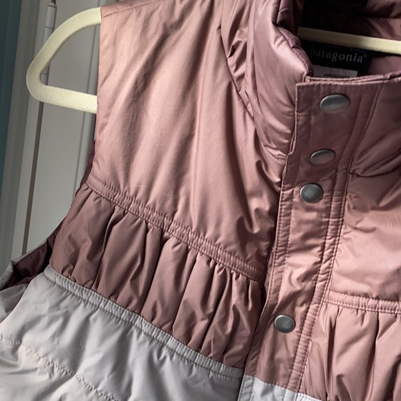Patagonia women’s Medium vest - Picture 5 of 7